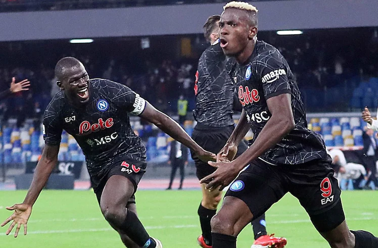  奥斯梅恩戴帽,那不勒斯狂胜升班马  