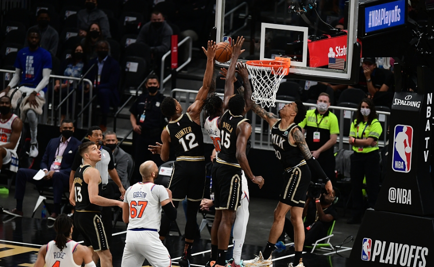  尼克斯主场惨败老鹰，兰德尔赛后公开道歉  