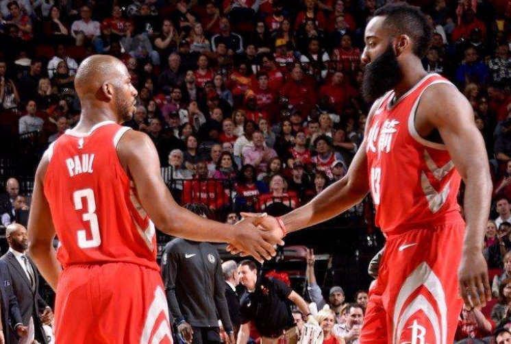  魔术新科状元连续三场砍三双  